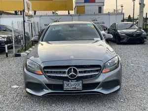 Mercedes-Benz C300 2016 Silver