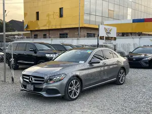 Mercedes-Benz C300 2016 Silver
