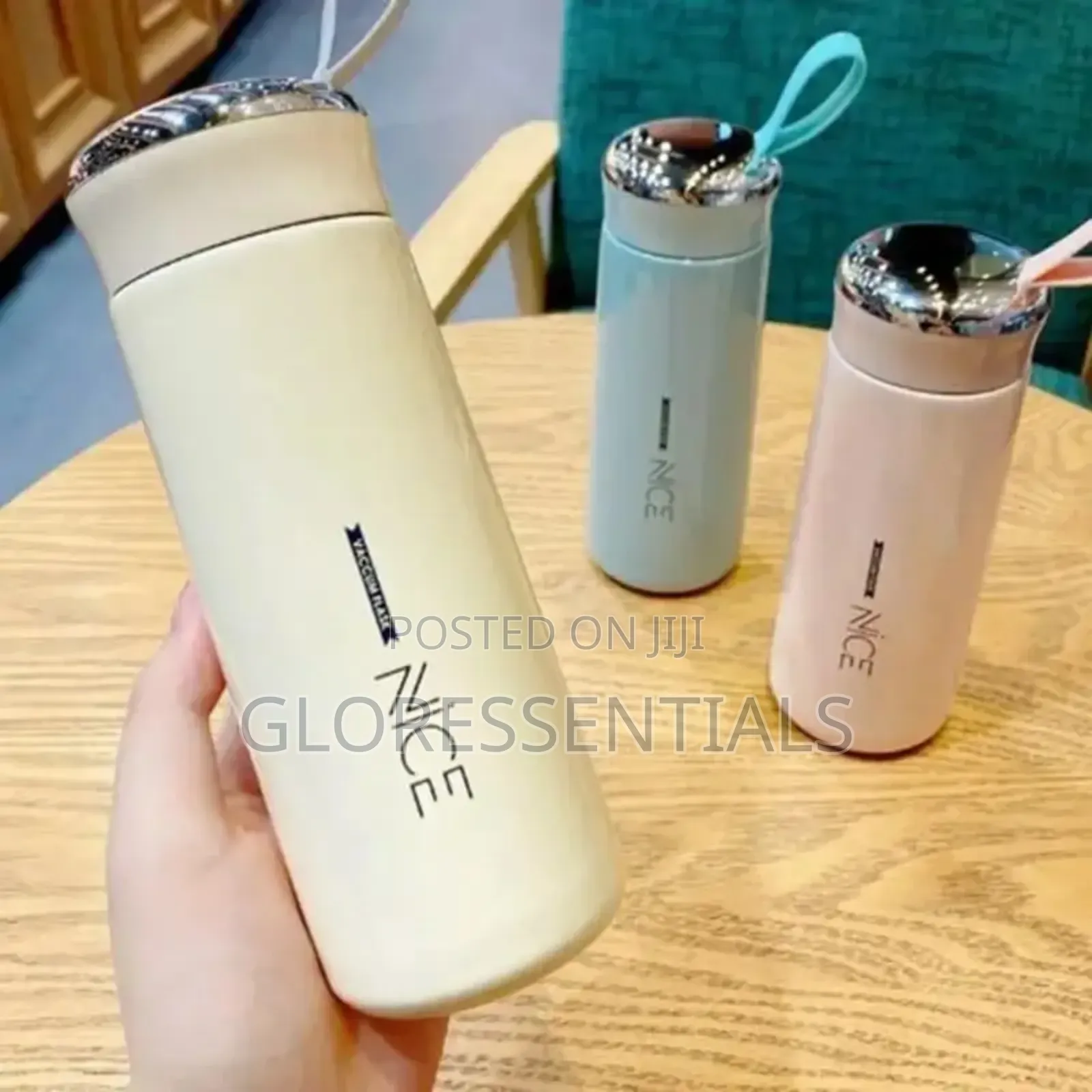 Souvenirs Water Bottle