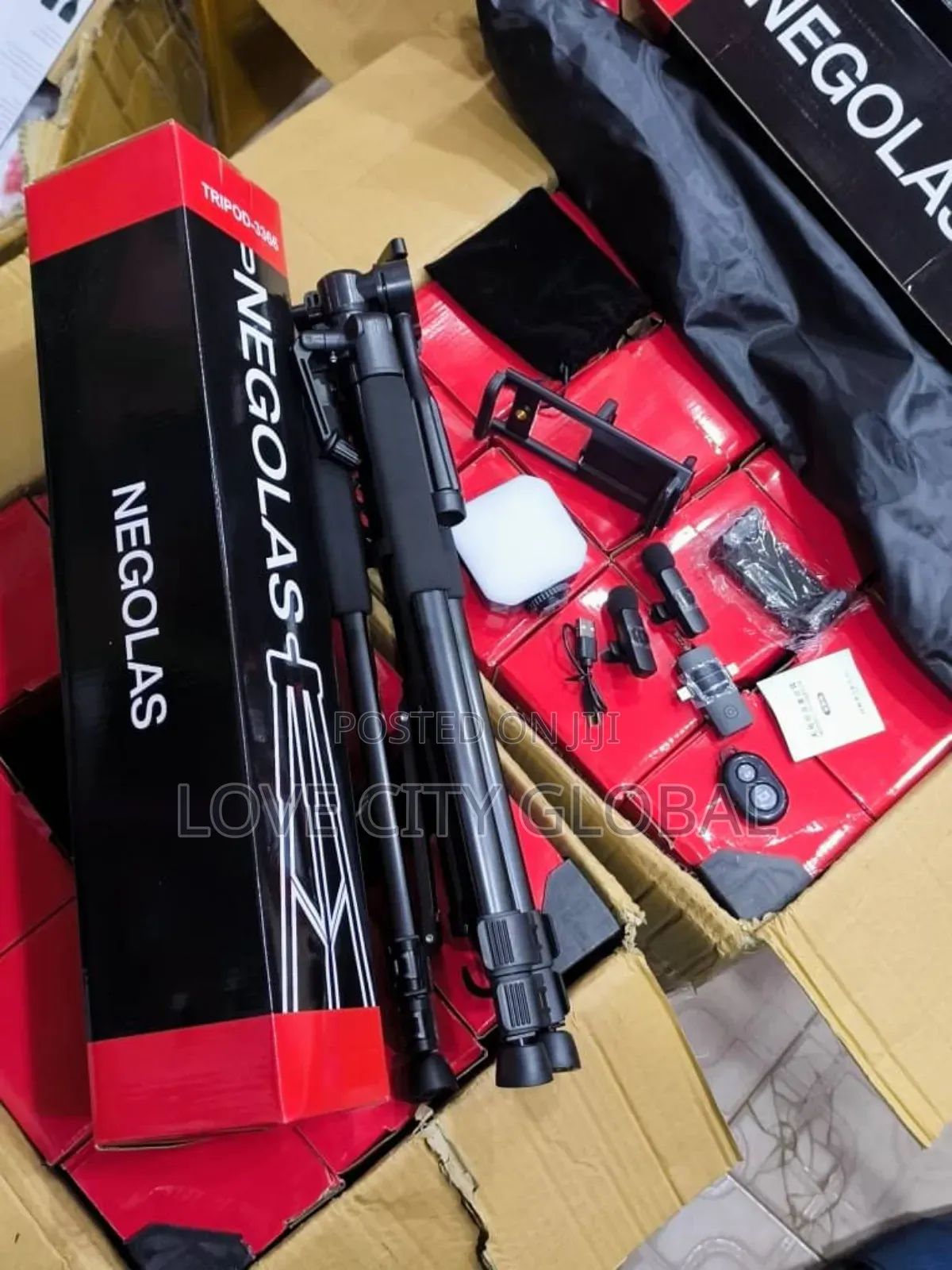 Vlogging Kit 5ft Tripod Stand Lapel Mic, Light, Content Creator Kit