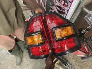 Set Taillights for Pajero