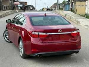 Lexus ES 2013 Red