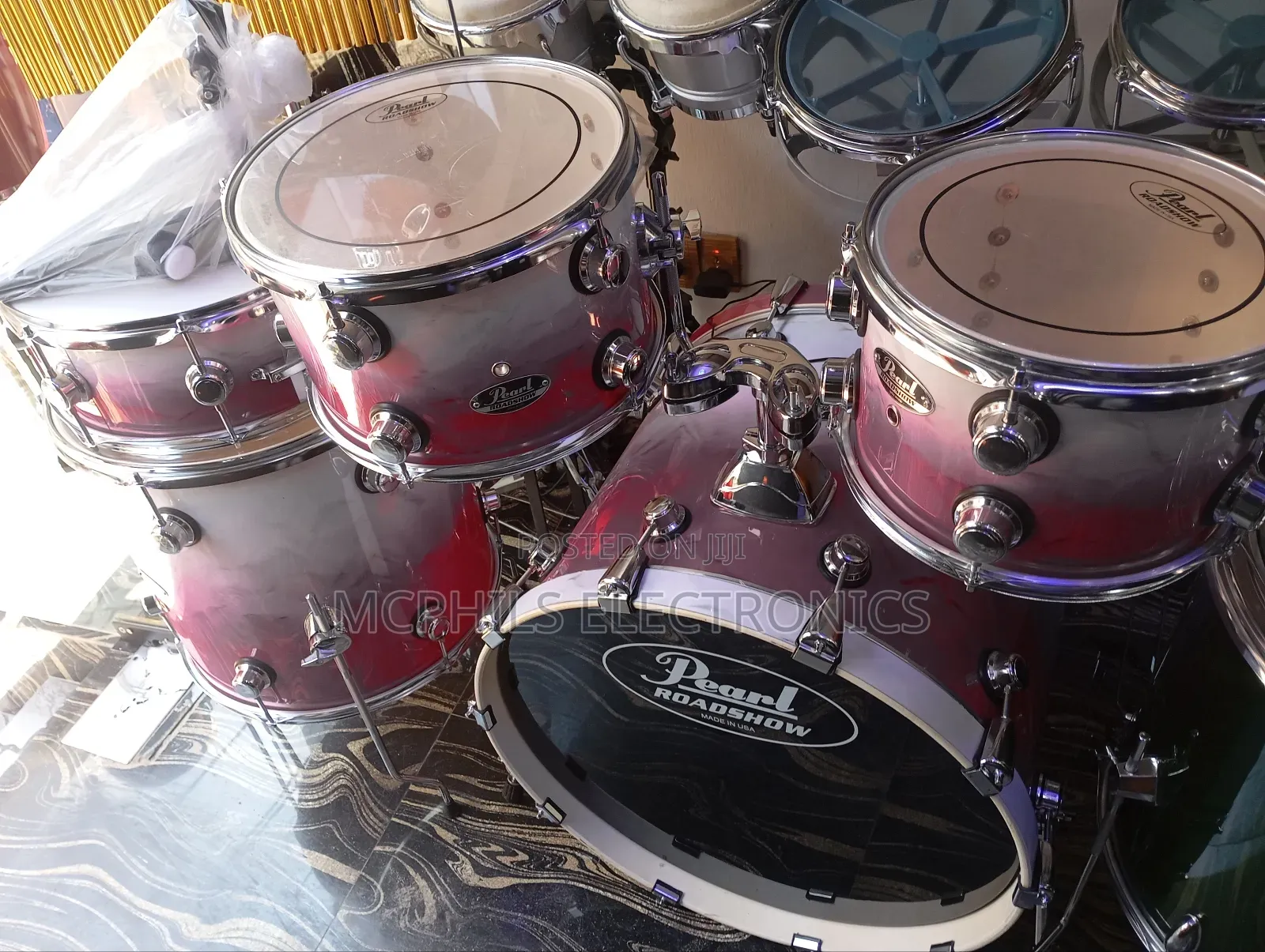 Pearl Roadshow Drum Set