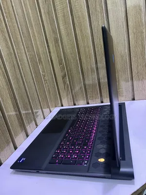 Laptop Dell Alienware M18 R2 32GB Intel Core I9 SSD 1T