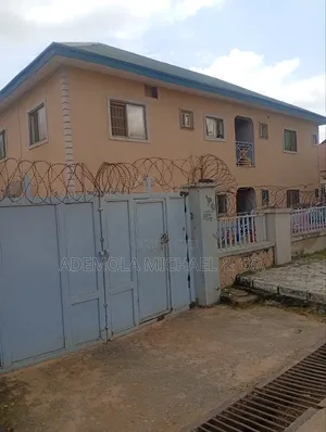 2bdrm Block of Flats in Federal Housing, FHA for sale