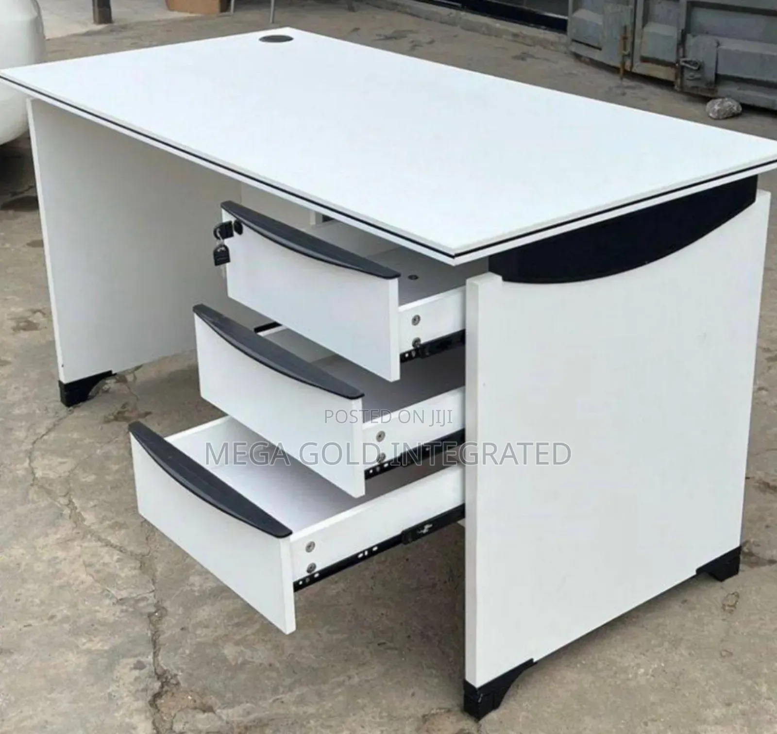 Outstanding Office Desk
