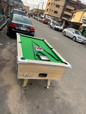 Local High Gloss HDF Marble Snooker With Accessories