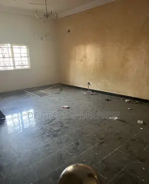 3bdrm Townhouse / Terrace in Private, Apo District for rent