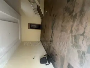 4bdrm Townhouse/Terrace in Private, Apo District for sale