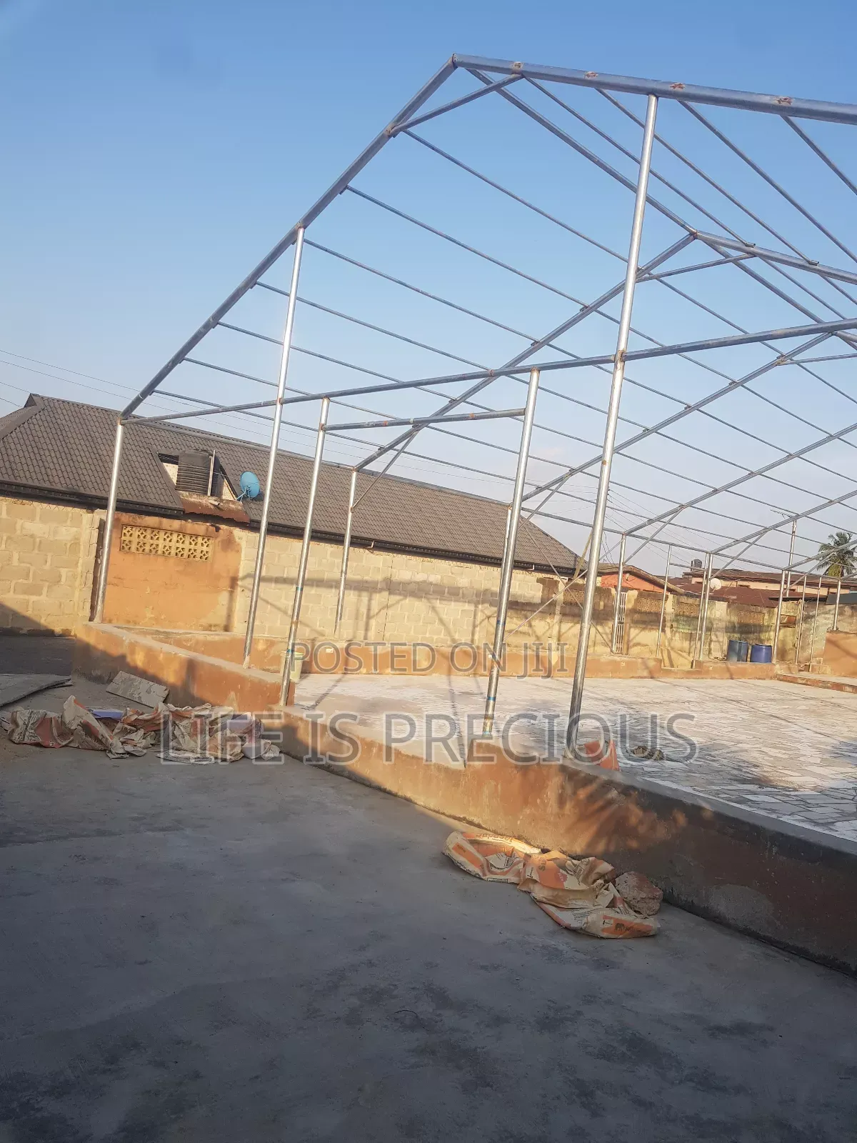 Metal Frame Tent Structure