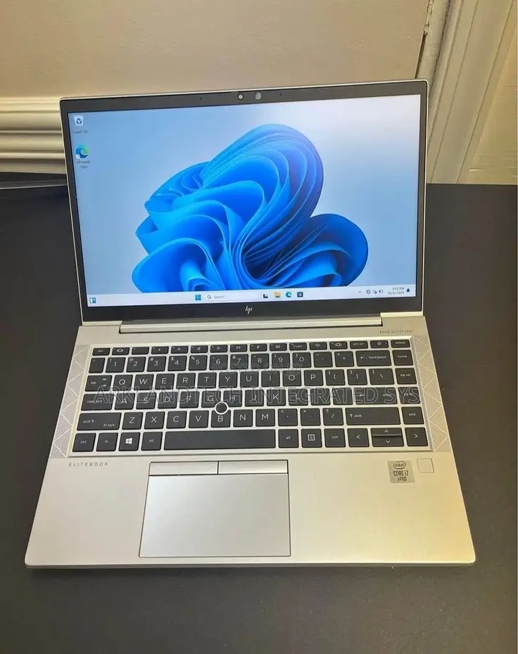 New Laptop HP EliteBook 845 G7 8GB Intel Core i5 SSD 512GB