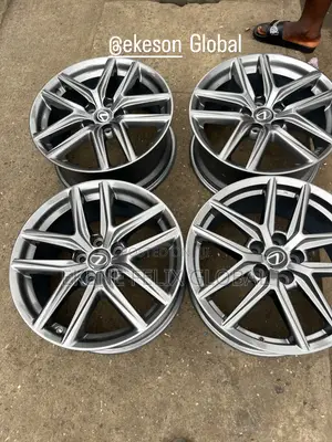 18r Is250 Lexus Luxury Car