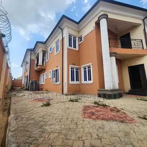 3bdrm Block of Flats in Akala Express for sale