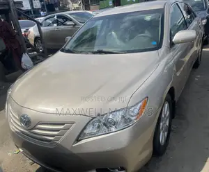Toyota Camry LE 4dr Sedan (2.4L 4cyl 5A) 2009 Gold