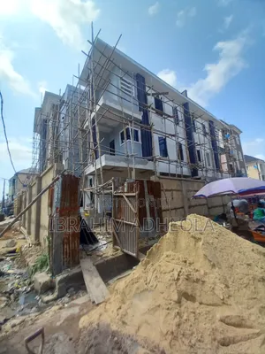 4bdrm Duplex in Off Apapa Road, Ebute Metta for sale
