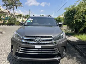 Toyota Highlander 2018 Gray