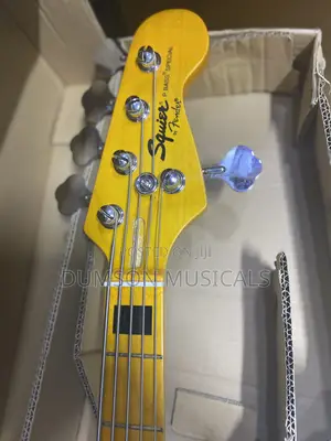 Fender Squire Active 5 Strings Bass Guitar 