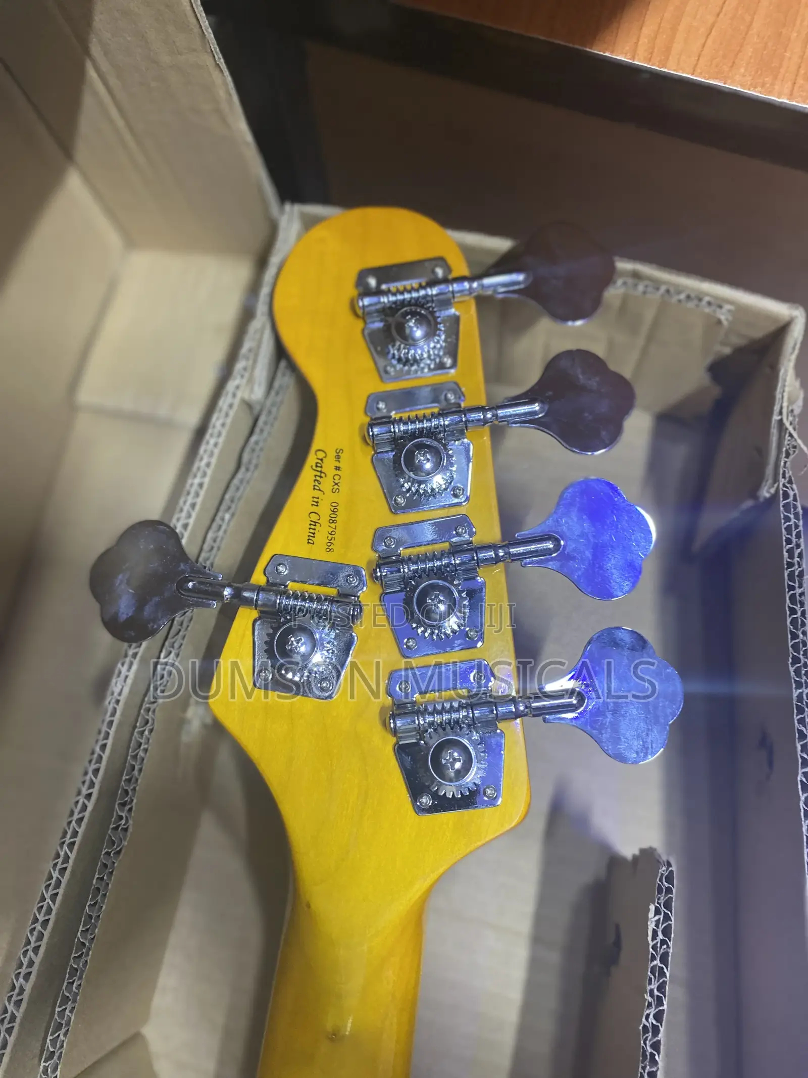 Fender Squire Active 5 Strings Bass Guitar 