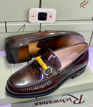 Nice Designer Leather Corporate Shoe