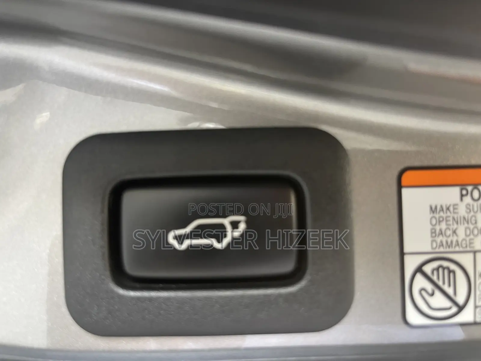 Lexus LX 2021 Gold