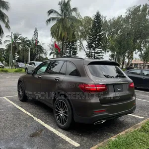 Mercedes-Benz GLC-Class 2017 Brown