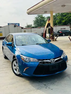 Toyota Camry SE 4dr Sedan (2.5L 4cyl 6A) 2017 Blue