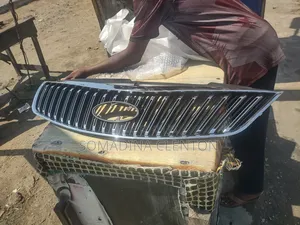 Front Grill Hyundai Azera 2013