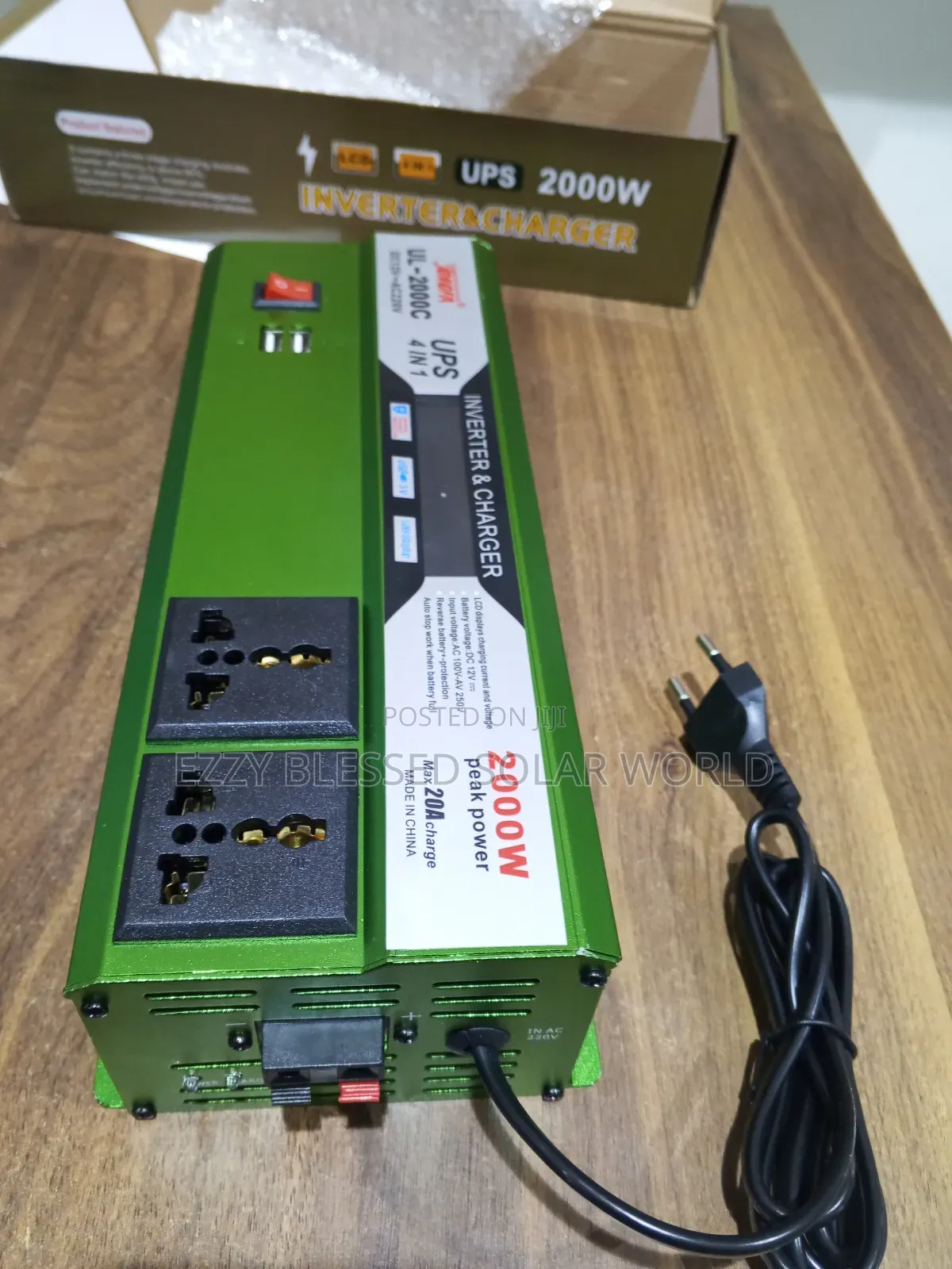 2000w Digital Inverter With Charger