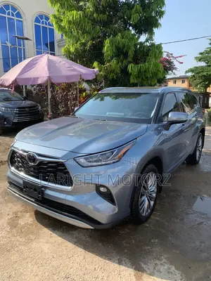 Toyota Highlander Platinum 2021 Blue