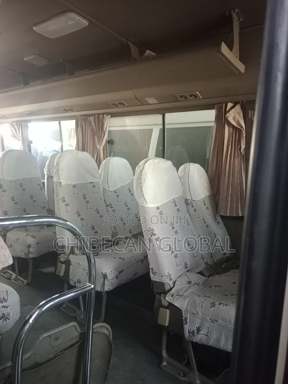 Toyota Coaster 2014 Gold
