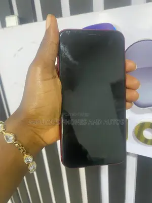 Apple iPhone XR 64 GB Red