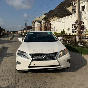 Lexus RX 350 FWD 2013 White