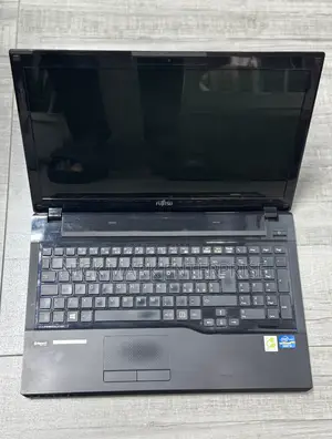 Laptop Fujitsu Lifebook AH552 8GB Intel Core i5 HDD 500GB