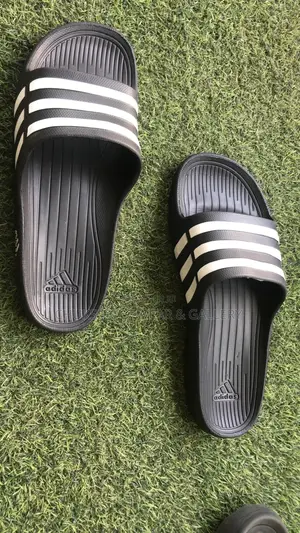 Adidas Easy Wear