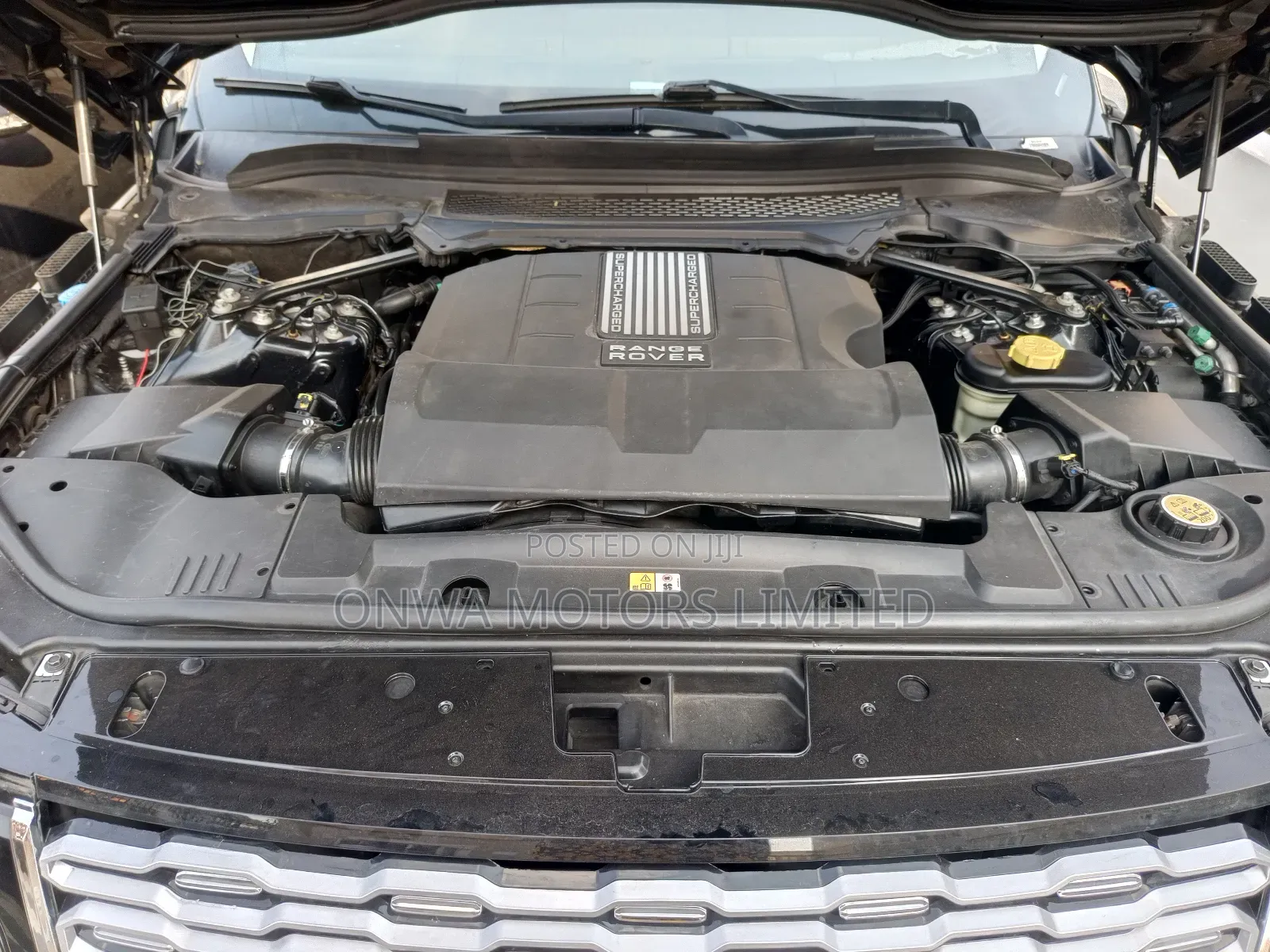 Land Rover Range Rover Vogue 2015 Black