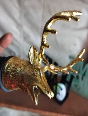 Deer Head Pourer
