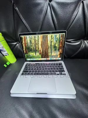Laptop Apple MacBook Pro 2020 16GB Intel Core I5 SSD 256GB