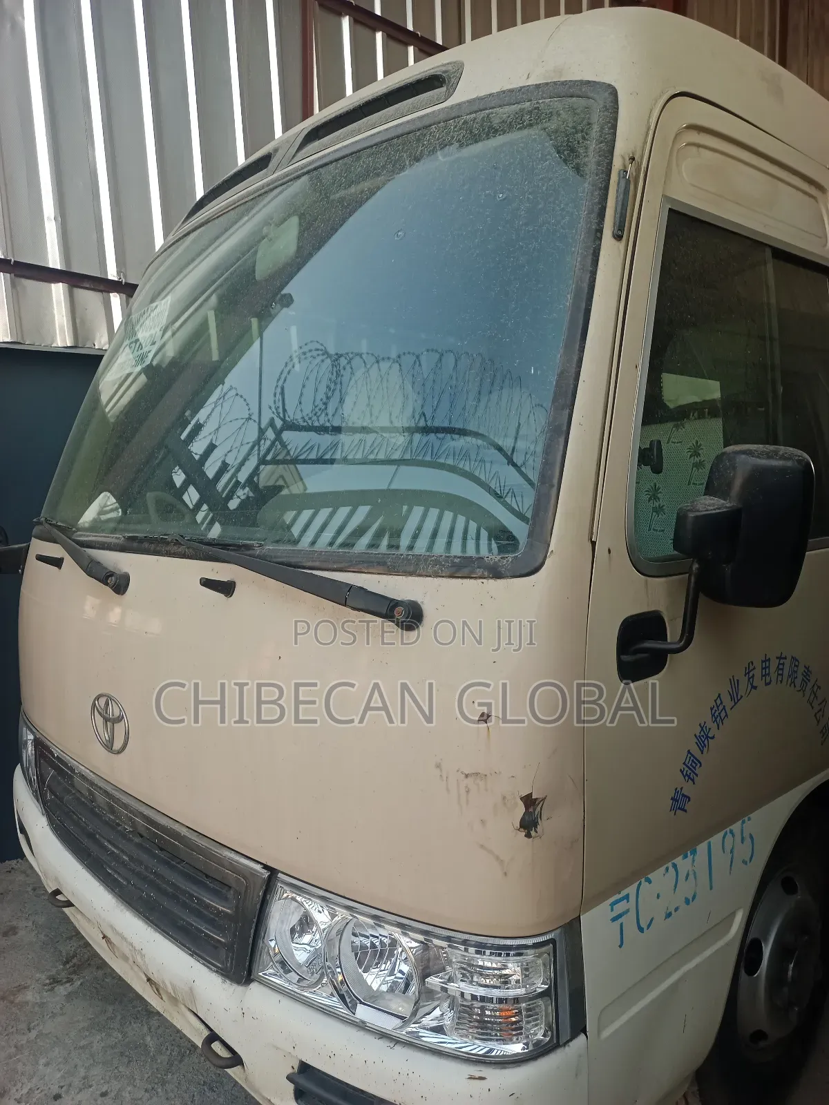 Toyota Coaster 2014 Gold