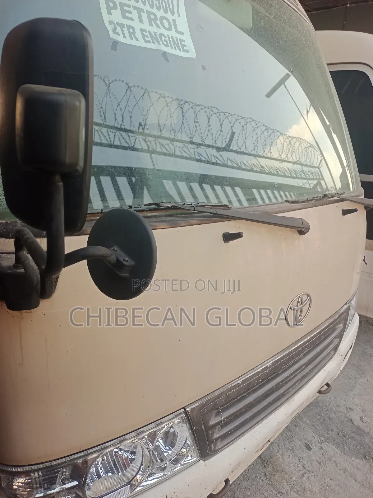 Toyota Coaster 2014 Gold