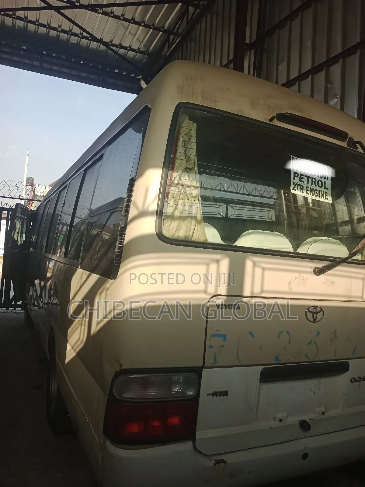 Toyota Coaster 2014 Gold