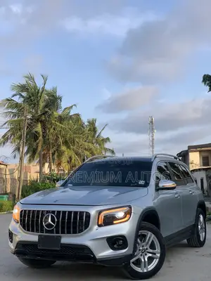 Mercedes-Benz GLB-Class GLB 250 4MATIC 2020 Silver