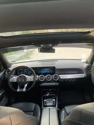Mercedes-Benz GLB-Class GLB 250 4MATIC 2020 Silver
