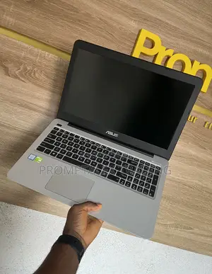 Laptop Asus R558UF 12GB Intel Core I5 HDD 1T