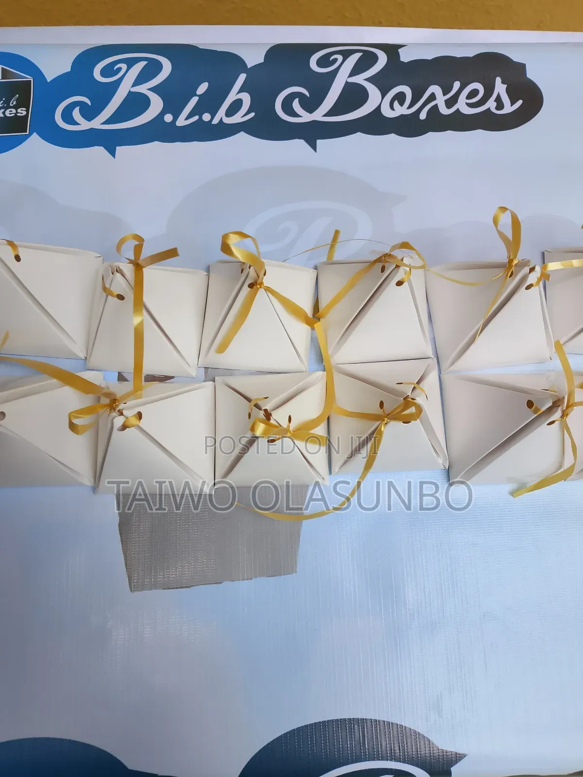 Pyramid Cake Cutout Box