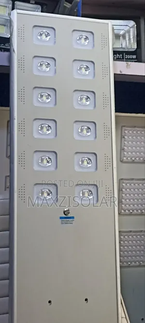 100watts Wakatek All In One Solar Street Light