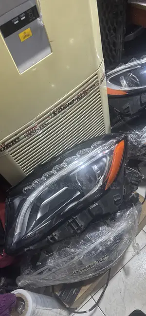 Headlights for Gla250 W156 2018/2020 Model