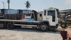 Super Clean Newly Arrived Tokunbo Volvo Fl220 Truck