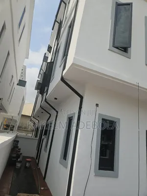 4bdrm Duplex in Oshorun Estate for sale