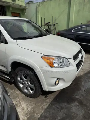 Toyota RAV4 Sport 4x4 2009 White