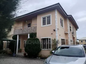 4bdrm Duplex in Lekki for sale